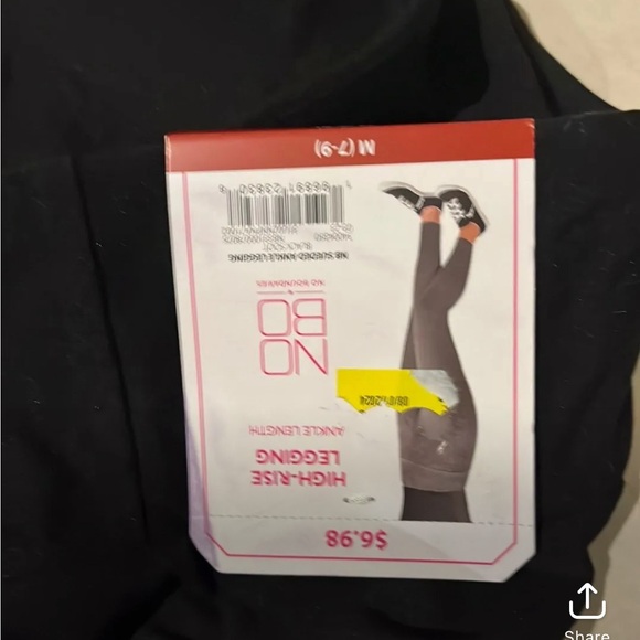 NWT medium black leggings stretchy 569 - Picture 3 of 3
